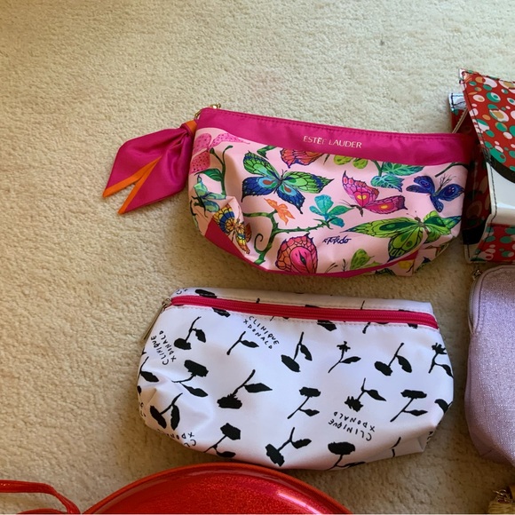 NICE LOT OF EMPTY DESIGNER MAKEUP AND COSMETIC BAGS POUCHES - Picture 10 of 11